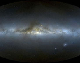 美教授拍3000幅照片拼接银河系全景图(图)