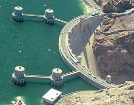 海狸建大规模“水坝” 八百米长堪称超级护城河